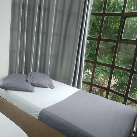 Sarac 2do Piso Homestay *