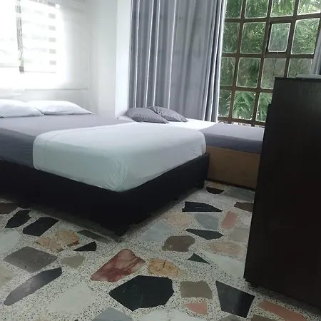 Sarac 2do Piso Homestay *