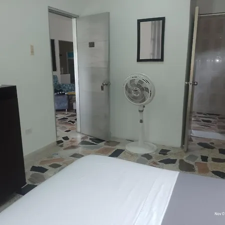 Sarac 2do Piso Habitación en casa particular Cartagena