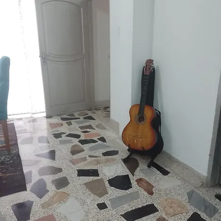 Habitación en casa particular Sarac 2do Piso